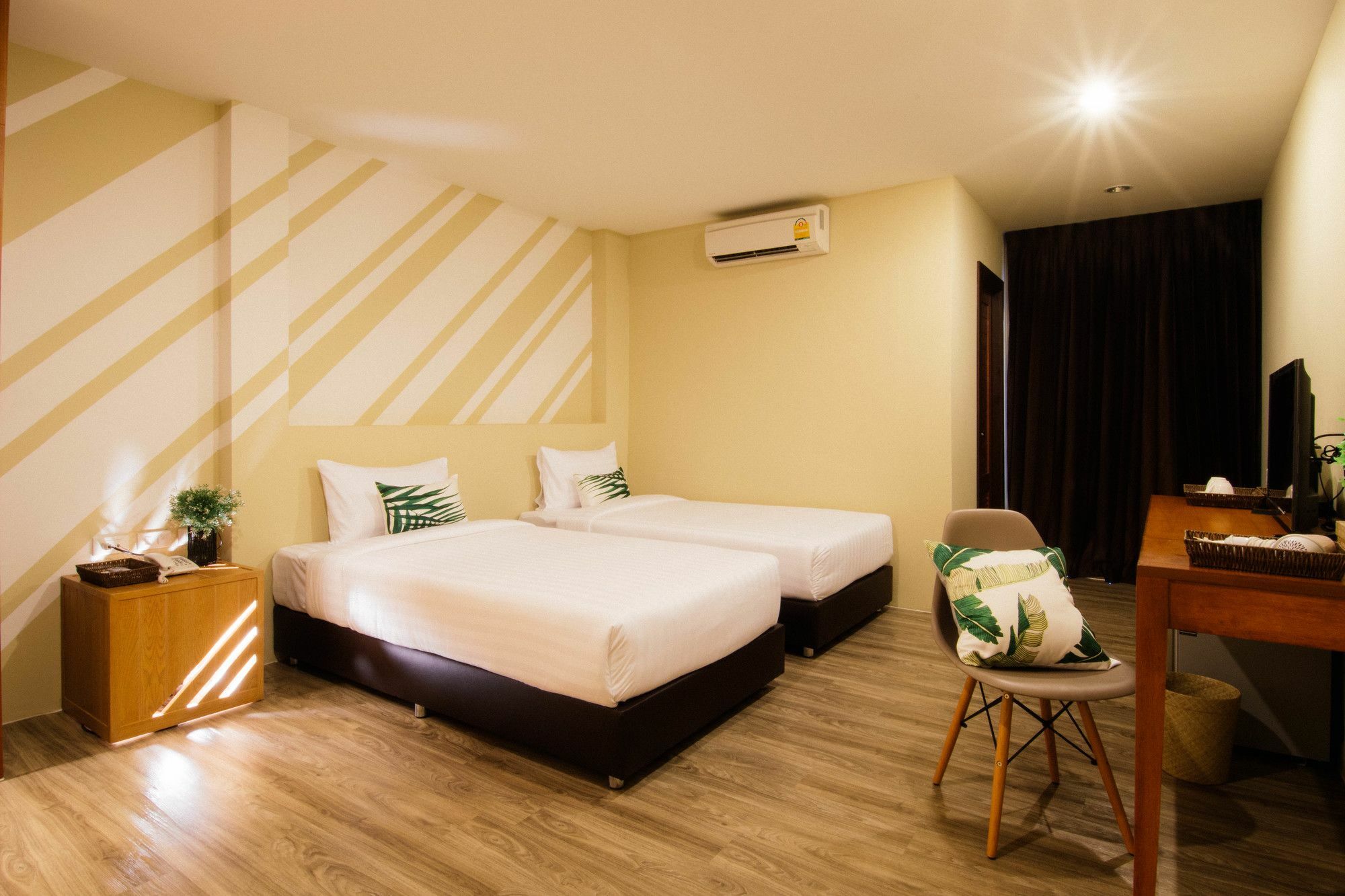 The Pat Hotel Csomtien-part Kültér fotó